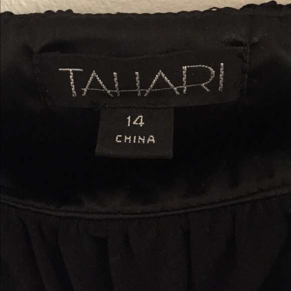 ⛔️SOLD⛔️ HOST PICK 🎉 NWT Tahari LBD - Picture 2 of 8